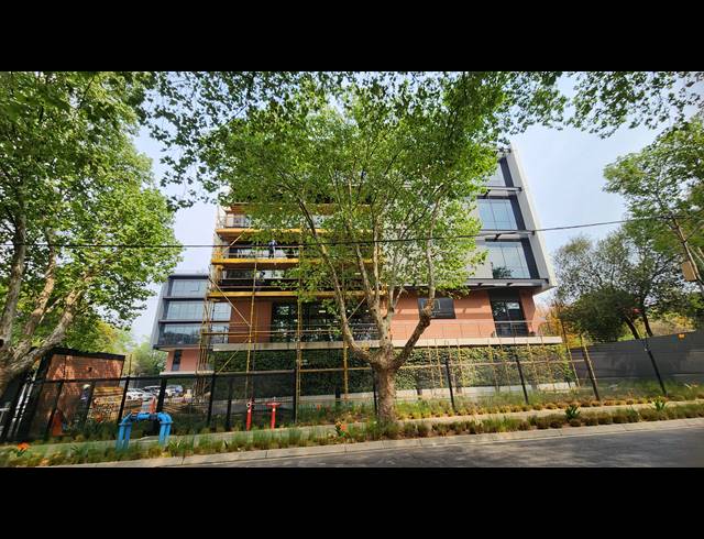 412M² OFFICE TO LET IN HOUGHTON ESTATE